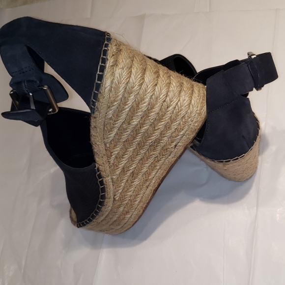 Marc Fisher New ANNIE Perf Suede Wedge Sandal NWOT - Picture 8 of 9